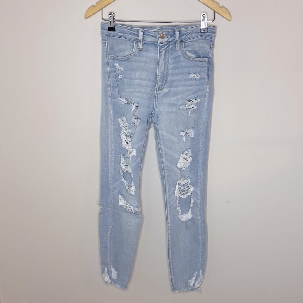 American Eagle Stretchy Ripped Jeans!
